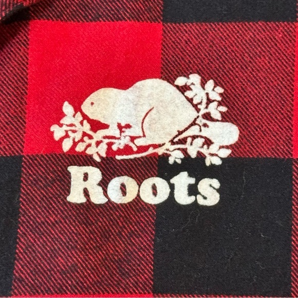 Roots Red and Black Plaid Button Down Shirt

#1178 - Picture 5 of 8
